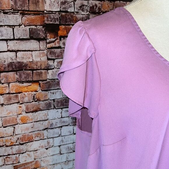 Torrid Georgette Tulip Sleeve Blouse - Picture 5 of 8